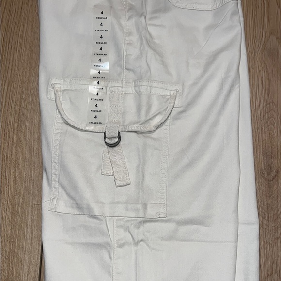 NWT - American Eagle Outfitters Light Beige Cargo Pants - Picture 12 of 13